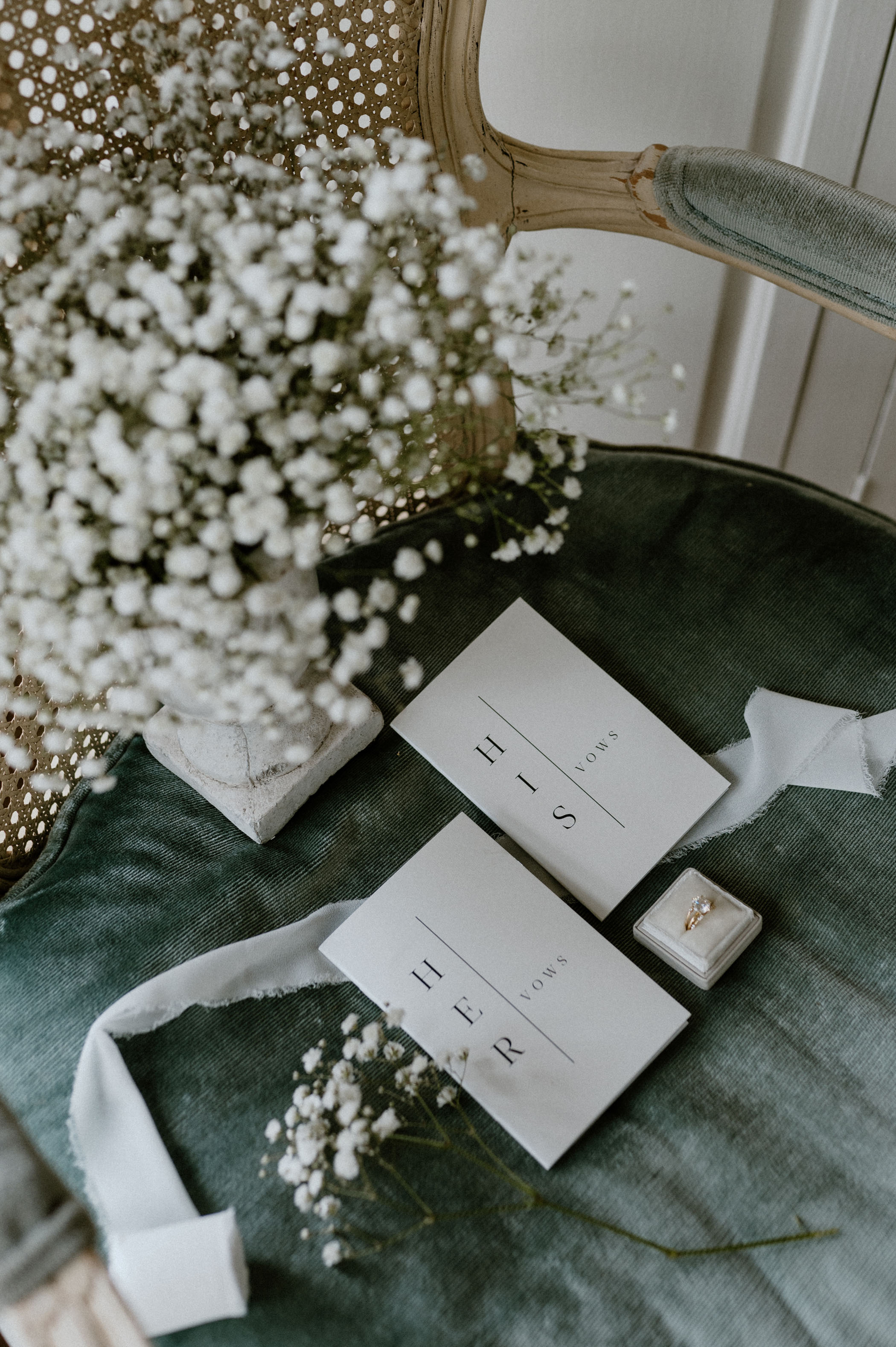 Minimalistic Baby's Breath Wedding at Meadowlark 1939 in Atlanta