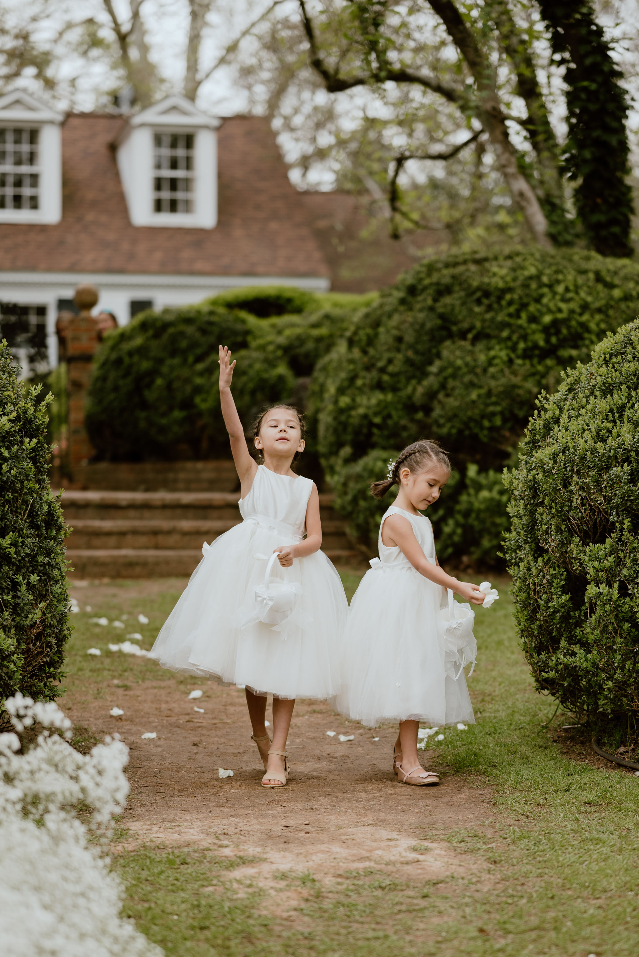 Minimalistic Baby's Breath Wedding at Meadowlark 1939 in Atlanta