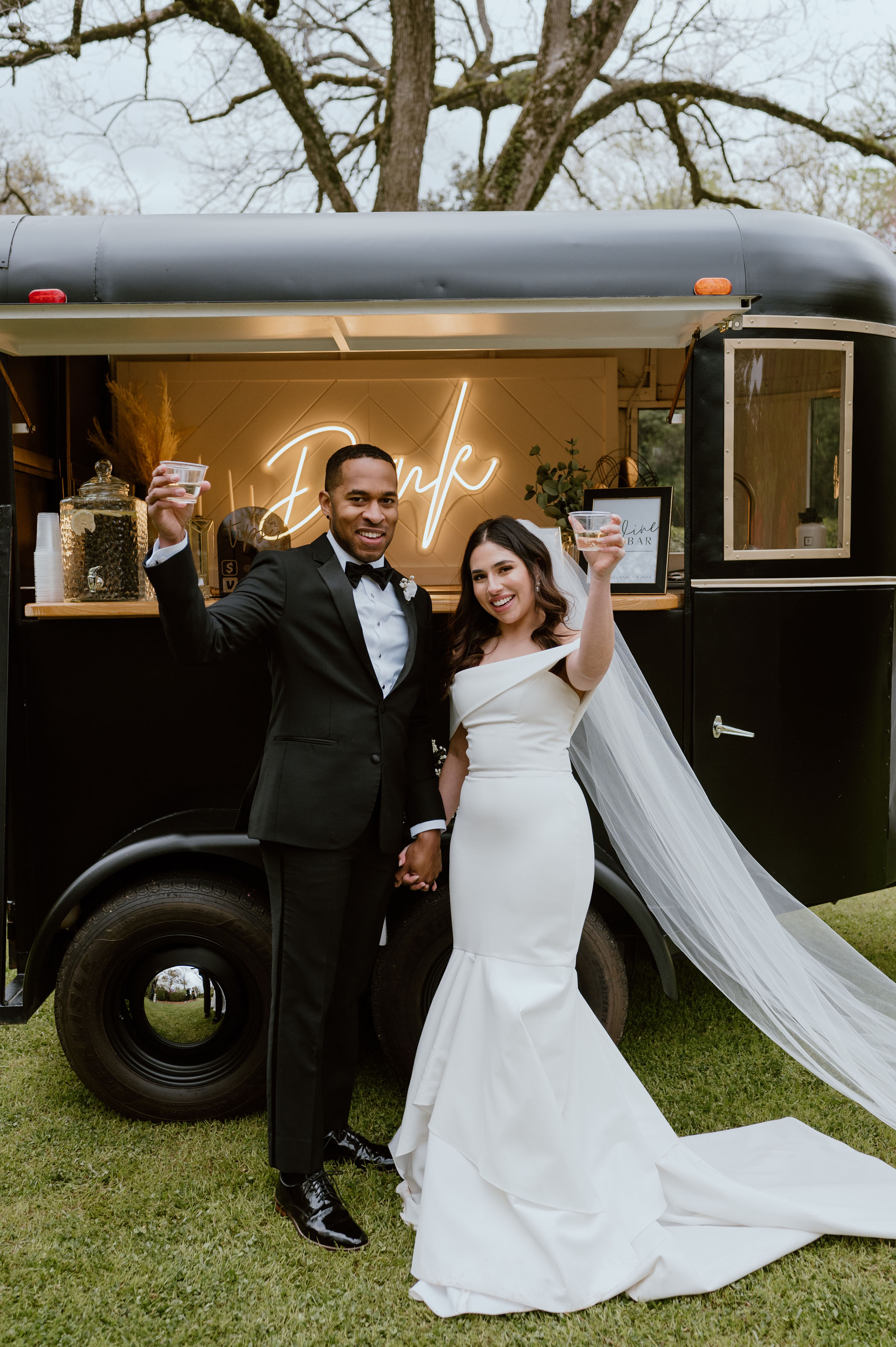 Minimalistic Baby's Breath Wedding at Meadowlark 1939 in Atlanta