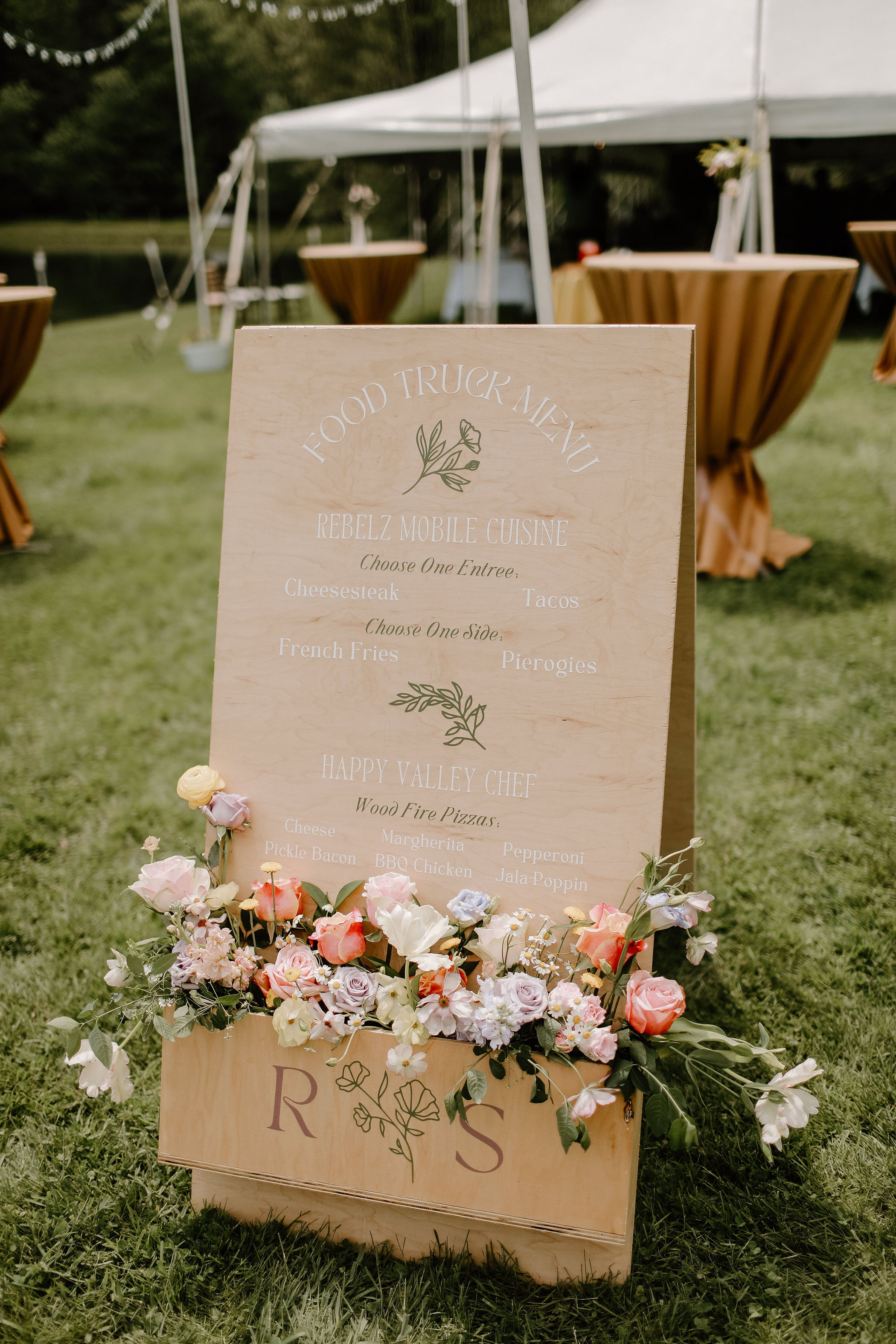 70s Inspired DIY Wedding in Central Pennsylvania Mountain Hideaway