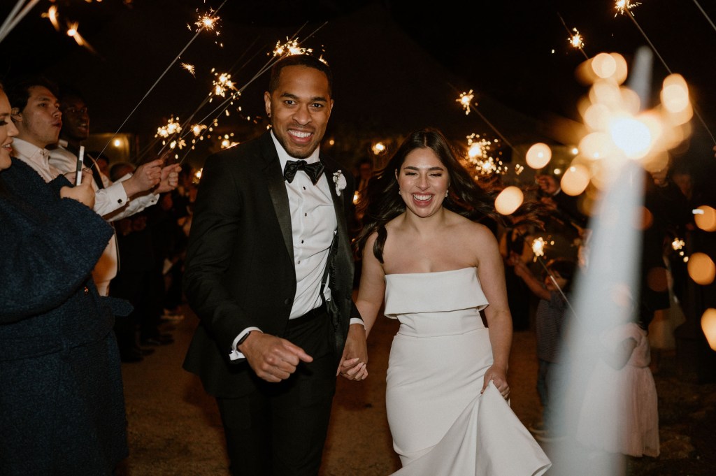 Minimalistic Baby's Breath Wedding at Meadowlark 1939 in Atlanta