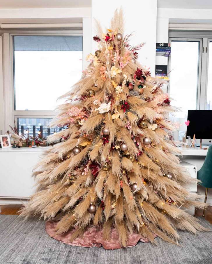 modern unique flower and pampas grass Christmas tree